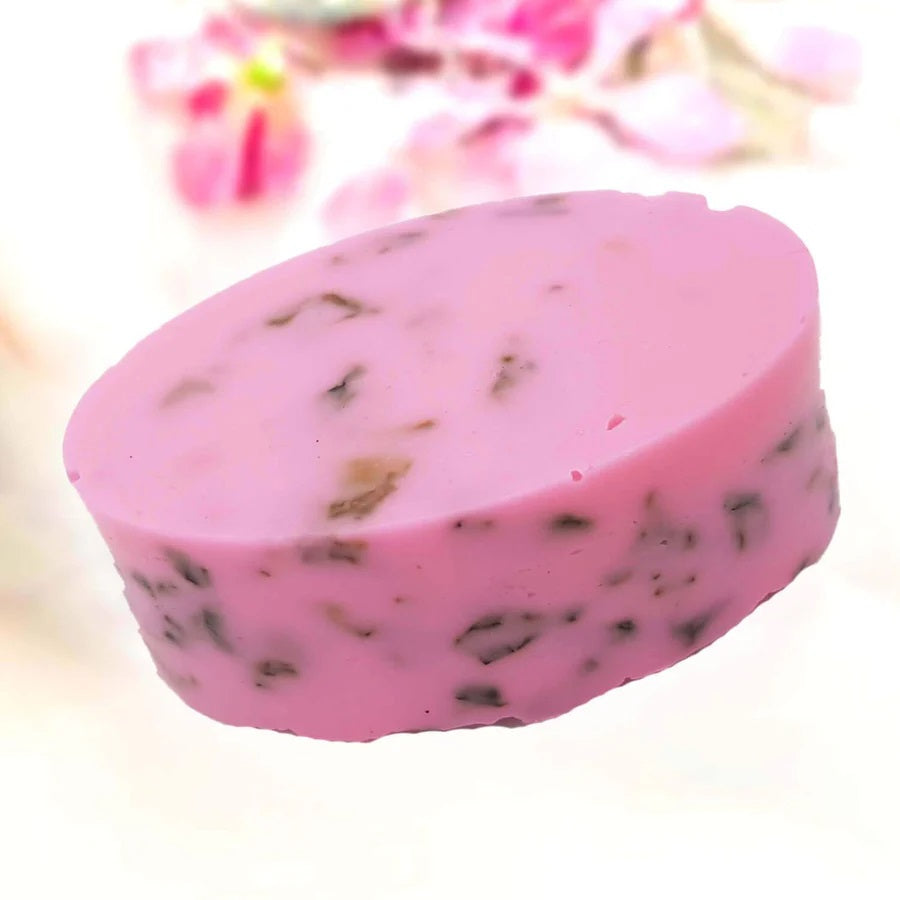 Romantic Rose & Milk Organic Soap - Pink, hydrating soap with natural rose extracts and nourishing milk for soft, glowing skin.